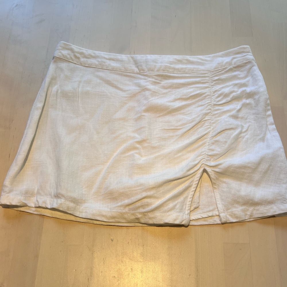White linen mini skirt with hidden shorts underneath !